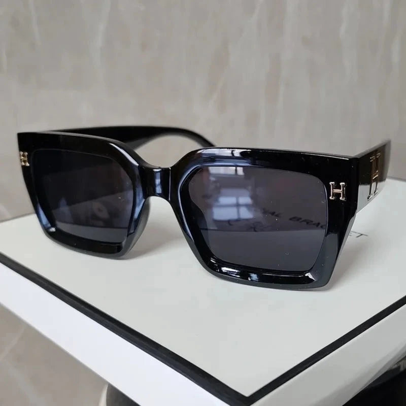 2025 New Glamour Women Sunglasses Luxury Ladies Brand Glasses Stylish Square Designer Retro Shades UV400 Blue Wolf Store C1