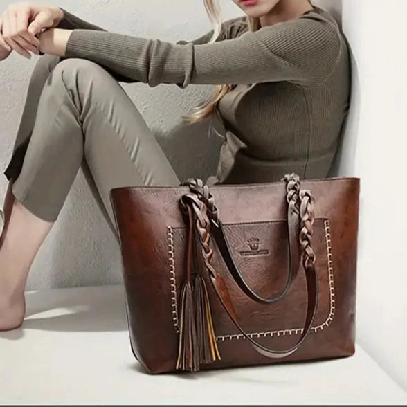 Elegant Women's Leather Bag Amélie Elegant Women's Leather Bag Amélie Blue Wolf Store