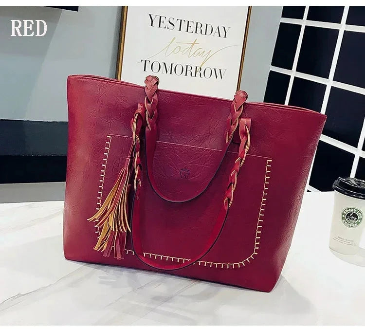 Elegant Women's Leather Bag Amélie Elegant Women's Leather Bag Amélie Blue Wolf Store