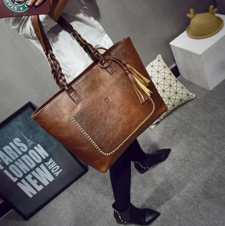Elegant Women's Leather Bag Amélie Elegant Women's Leather Bag Amélie Blue Wolf Store