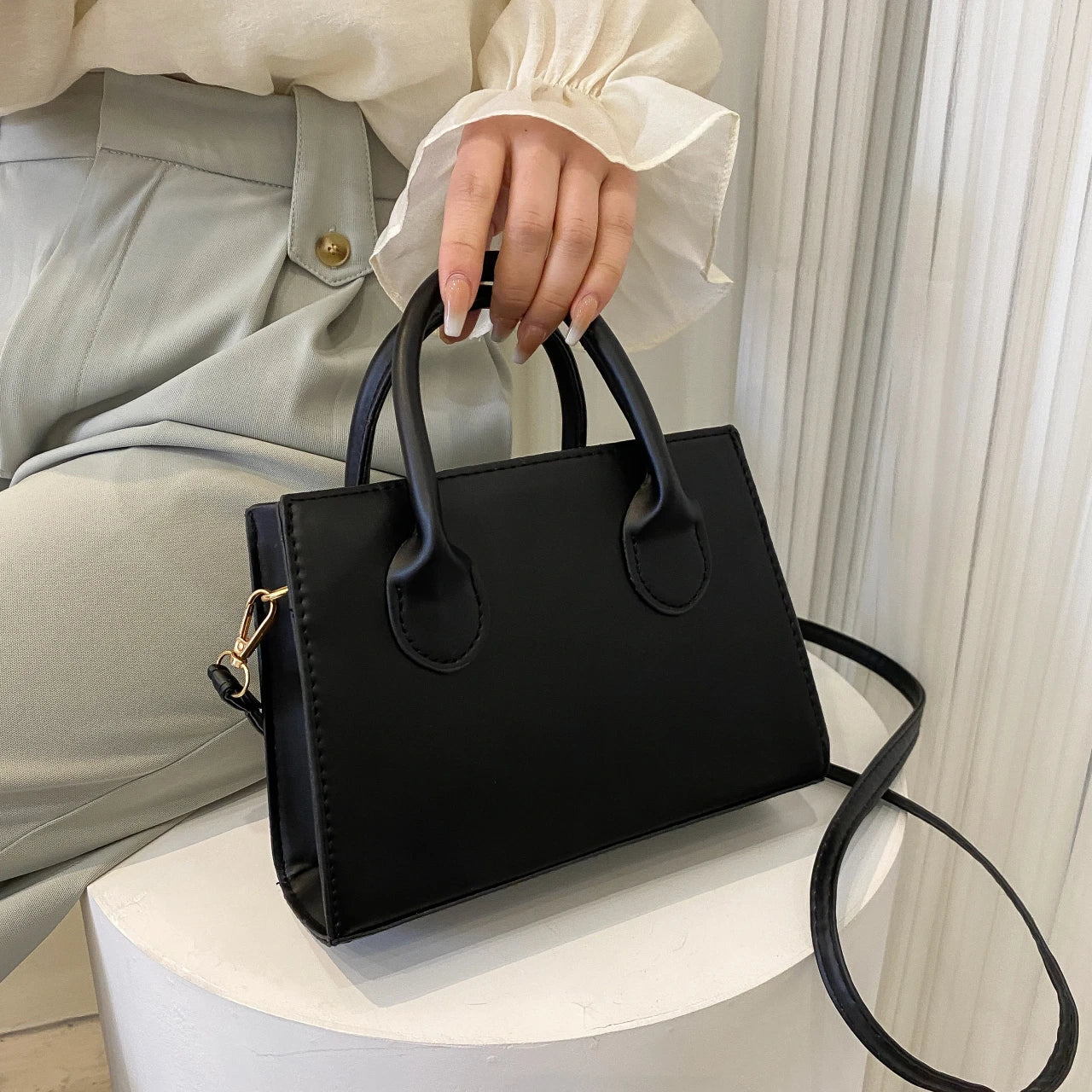 Laurel Minimalist Leather Bag Laurel Minimalist Leather Bag Blue Wolf Store