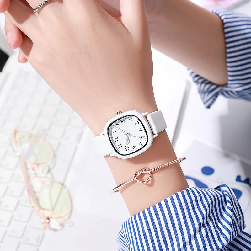 Lizzie Women's Quartz Watch Lizzie Women's Quartz Watch Blue Wolf Store