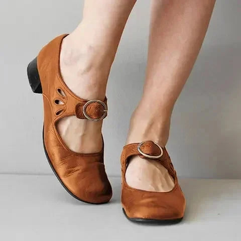 Passione Delicata Women's Shoes with Buckle Passione Delicata Women's Shoes with Buckle Blue Wolf Store
