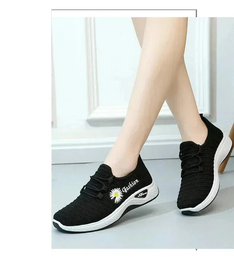 Women's Shoes Autumn New Style True Fly Weaving Old Beijing Cloth Shoes Little Daisy Women's Casual Sports Shoes Walking Shoes Blue Wolf Store