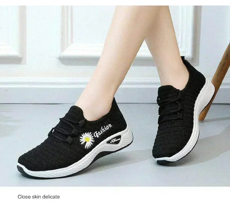Women's Shoes Autumn New Style True Fly Weaving Old Beijing Cloth Shoes Little Daisy Women's Casual Sports Shoes Walking Shoes Blue Wolf Store