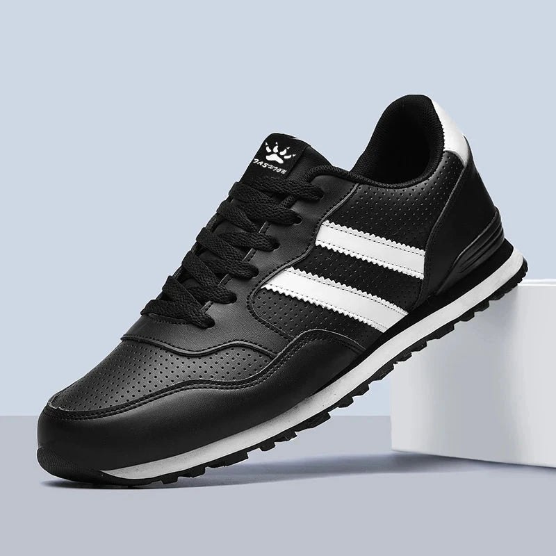 Men’s Lightweight Casual Sneakers Men’s Lightweight Casual Sneakers Black