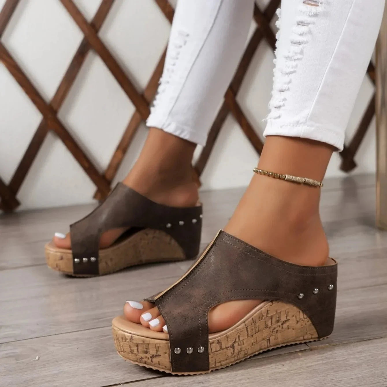 Vintage Charm Wedge Sandals Blue Wolf Store 